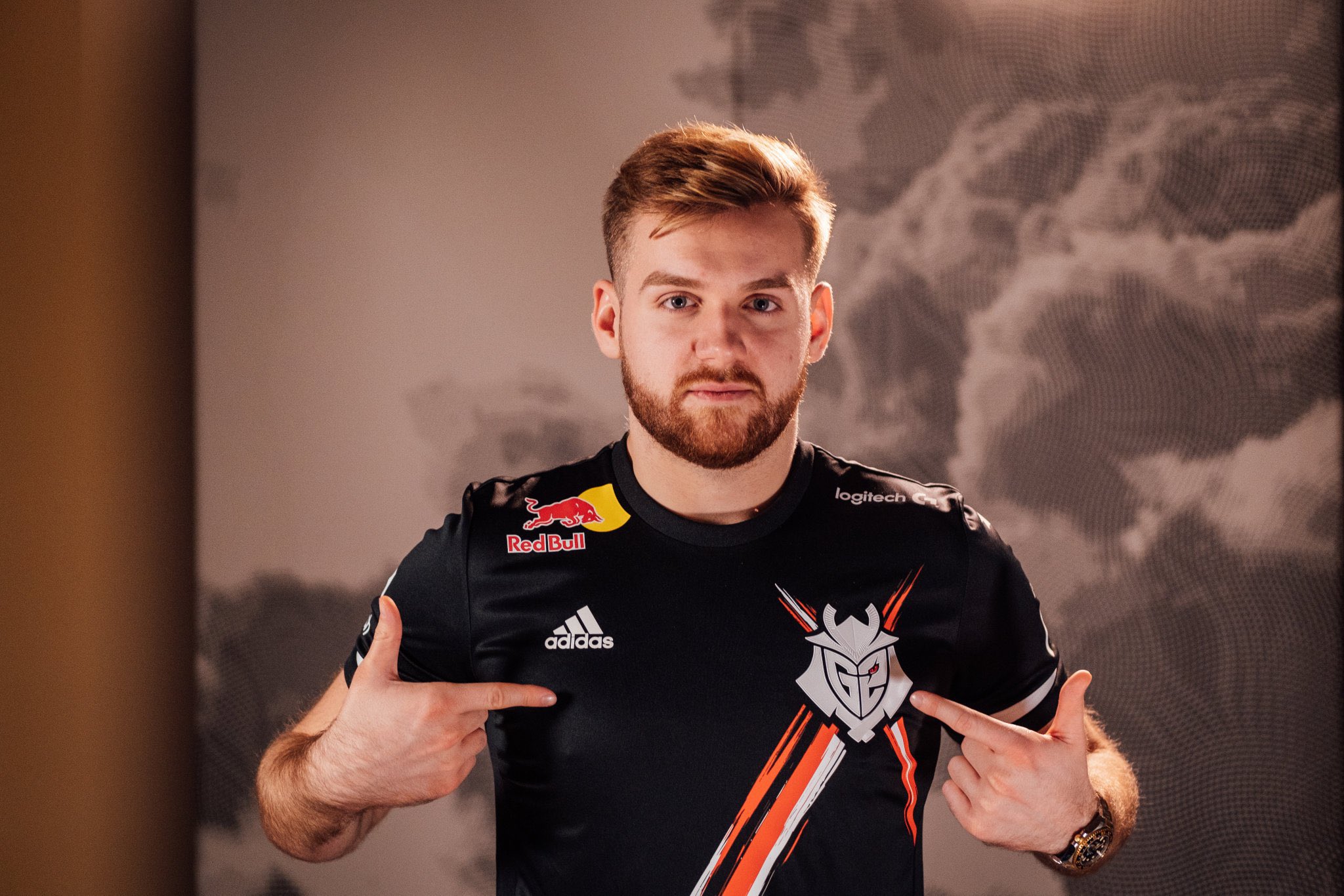 TL，如果你早点来，我们就能早点赢！EDG 以 2-0 横扫 TL，历史上首次战胜 TL